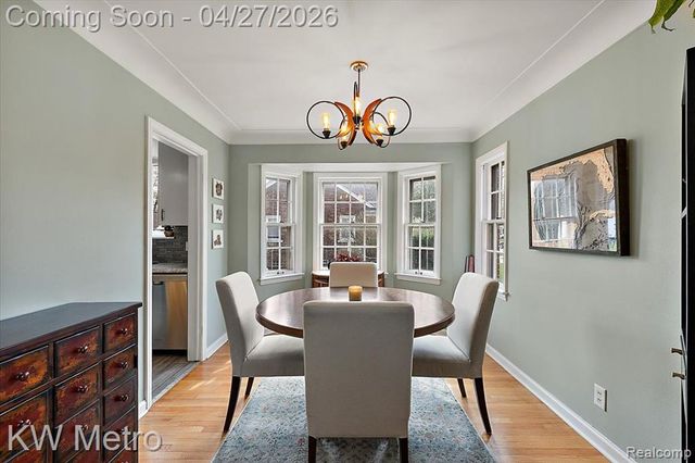 1830 Stanhope Street, Grosse Pointe Woods, MI 48236