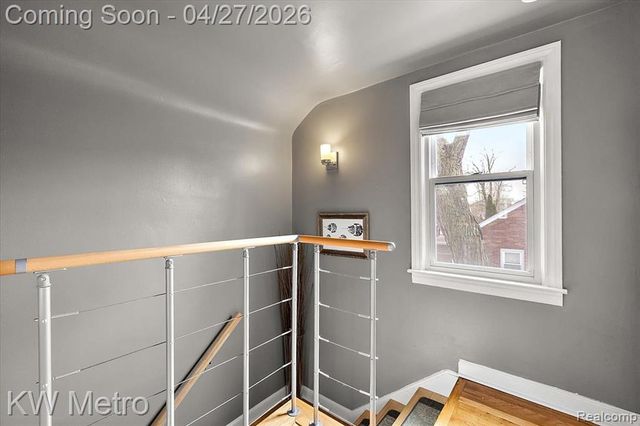 1830 Stanhope Street, Grosse Pointe Woods, MI 48236