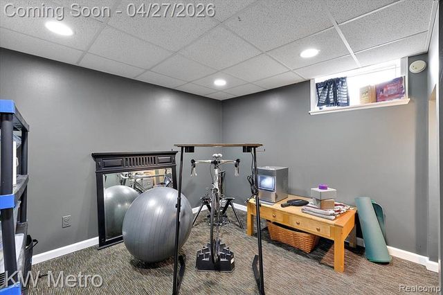 1830 Stanhope Street, Grosse Pointe Woods, MI 48236