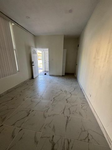 804 Orange Avenue B, Fort Pierce, FL 34950