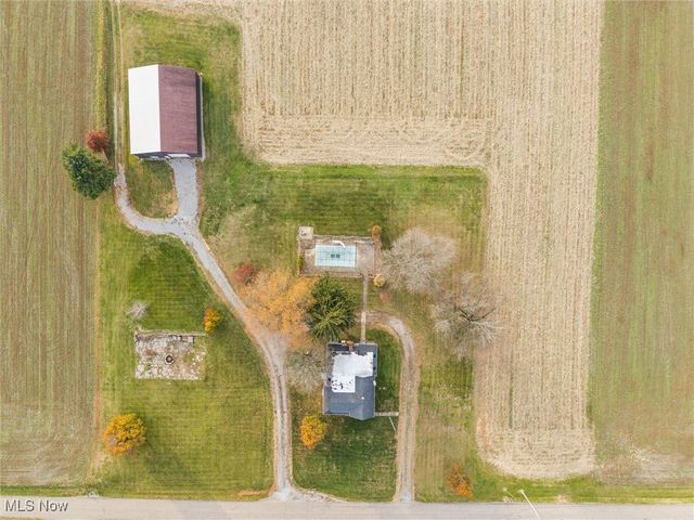 3753 Grafton Road, Leetonia, OH 44431