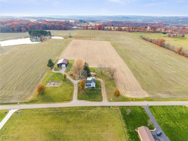 3753 Grafton Road, Leetonia, OH 44431