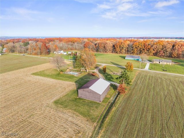 3753 Grafton Road, Leetonia, OH 44431