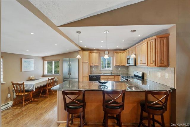 333 Rockledge Road, Mahopac, NY 10541