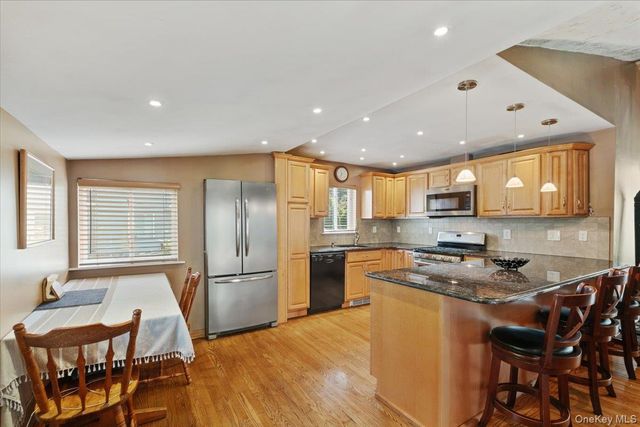 333 Rockledge Road, Mahopac, NY 10541