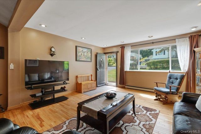 333 Rockledge Road, Mahopac, NY 10541