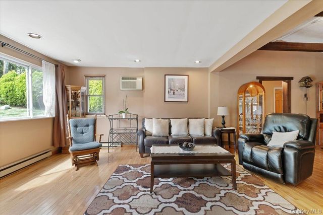 333 Rockledge Road, Mahopac, NY 10541