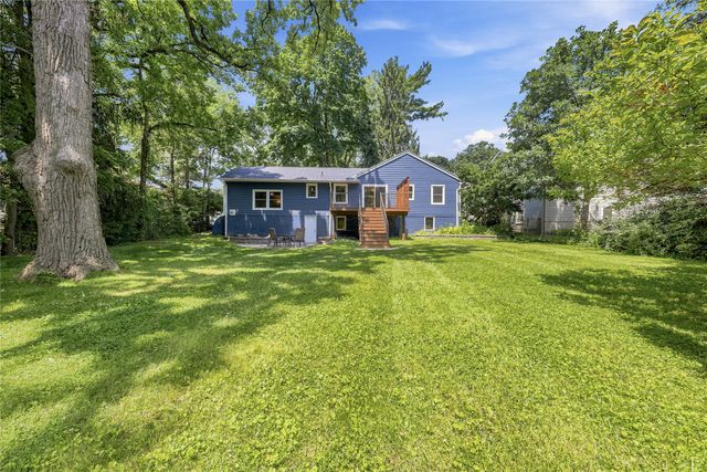 657 61st Street, Des Moines, IA 50312