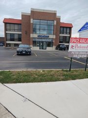 880 N York Road, Elmhurst, IL 60126