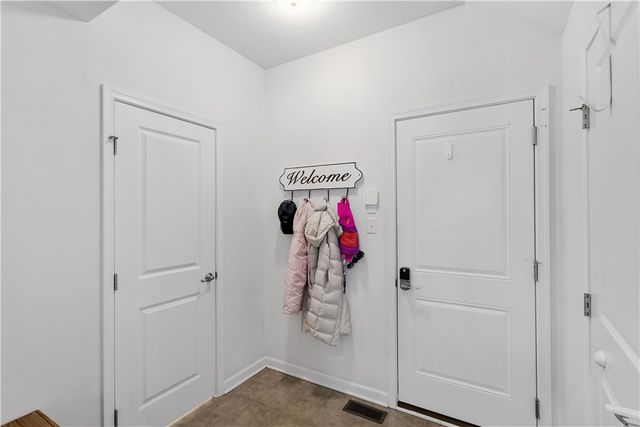 213 Bucktail Dr, Cranberry Twp, PA 16066