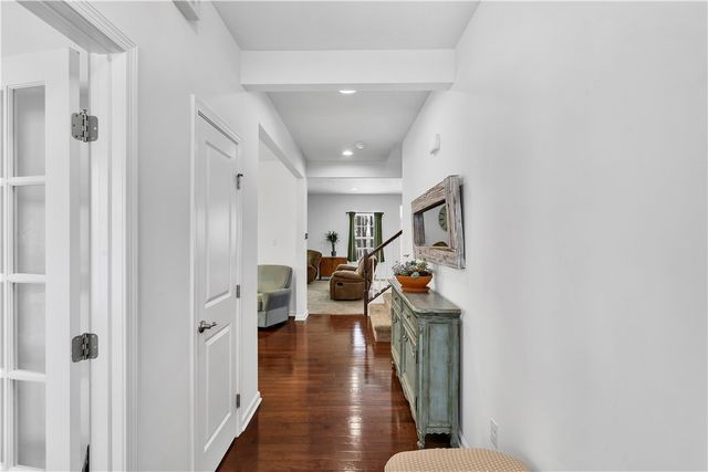 213 Bucktail Dr, Cranberry Twp, PA 16066