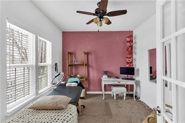 213 Bucktail Dr, Cranberry Twp, PA 16066