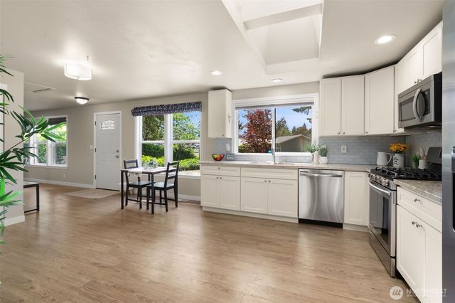 28802 39th Avenue S, Auburn, WA 98001