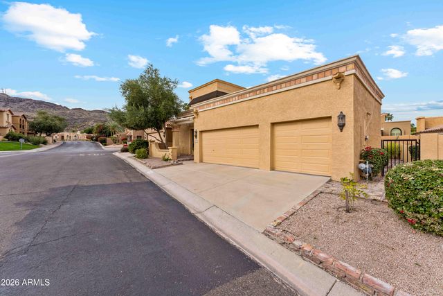 1024 E SAHUARO Drive, Phoenix, AZ 85020