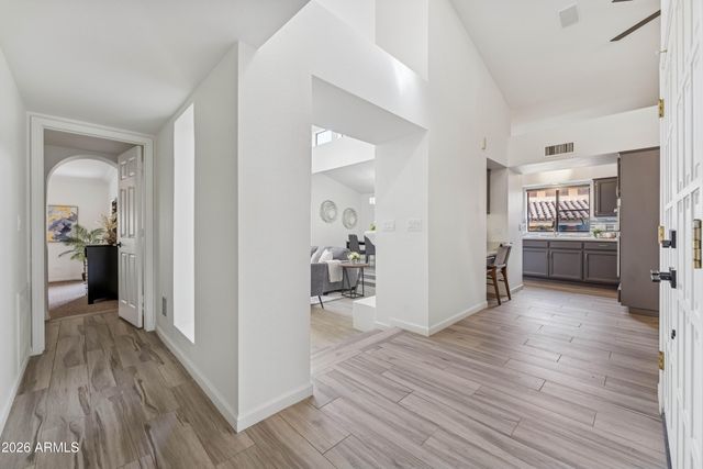 1024 E SAHUARO Drive, Phoenix, AZ 85020