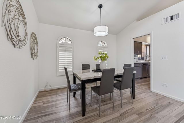 1024 E SAHUARO Drive, Phoenix, AZ 85020