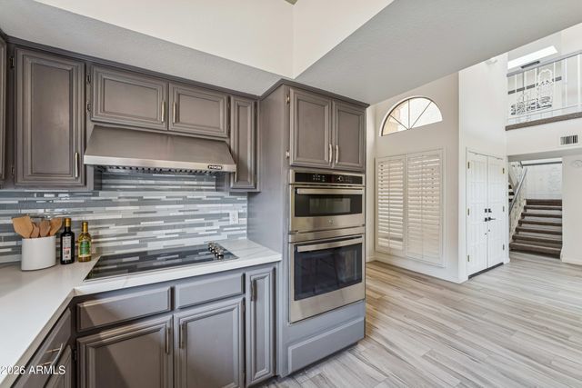 1024 E SAHUARO Drive, Phoenix, AZ 85020