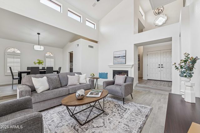 1024 E SAHUARO Drive, Phoenix, AZ 85020