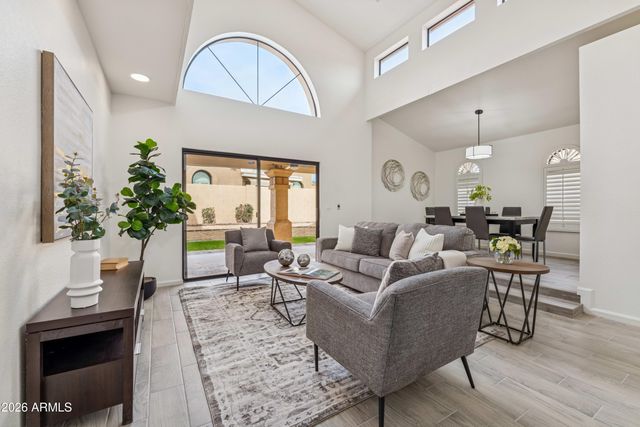 1024 E SAHUARO Drive, Phoenix, AZ 85020