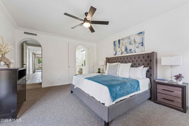 1024 E SAHUARO Drive, Phoenix, AZ 85020