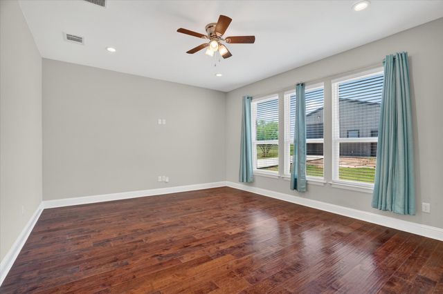 114 Esther Court, Millsap, TX 76066