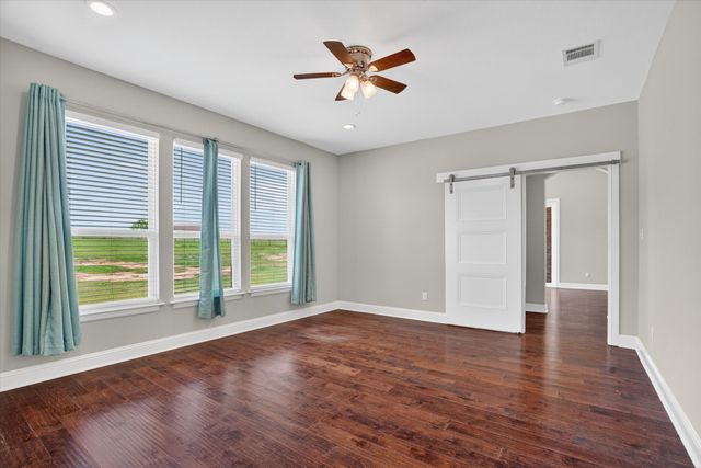114 Esther Court, Millsap, TX 76066