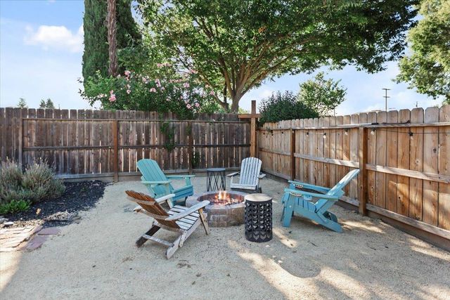 1008 Phelps Ave, Modesto, CA 95350