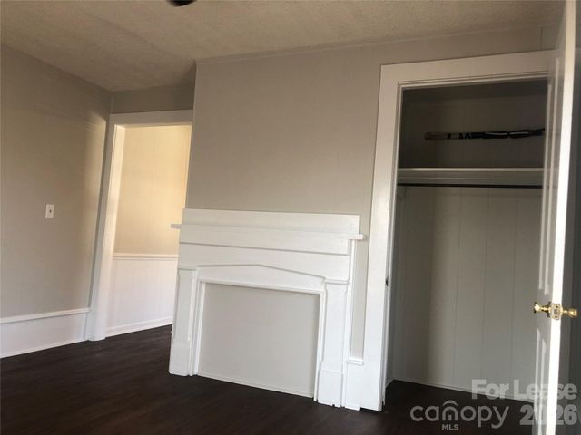 223 E Glendale Avenue E, Mount Holly, NC 28120