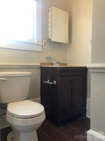 223 E Glendale Avenue E, Mount Holly, NC 28120