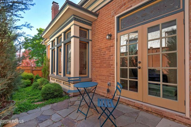367 E 3rd Avenue, Salt Lake City, UT 84103