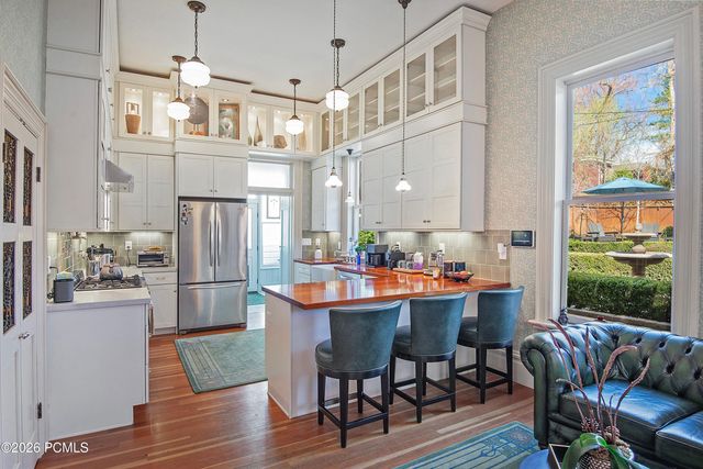 367 E 3rd Avenue, Salt Lake City, UT 84103