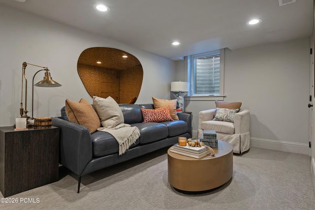 367 E 3rd Avenue, Salt Lake City, UT 84103