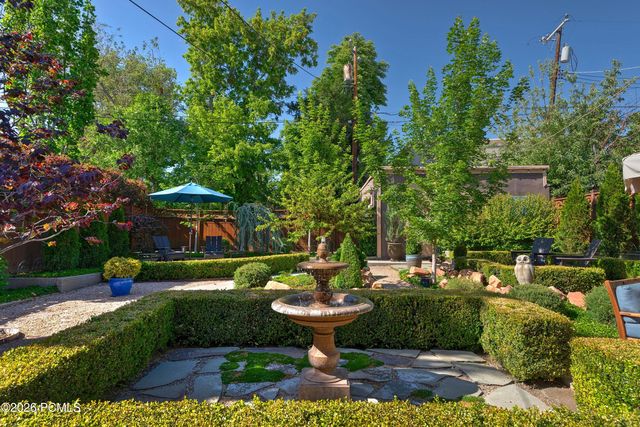 367 E 3rd Avenue, Salt Lake City, UT 84103
