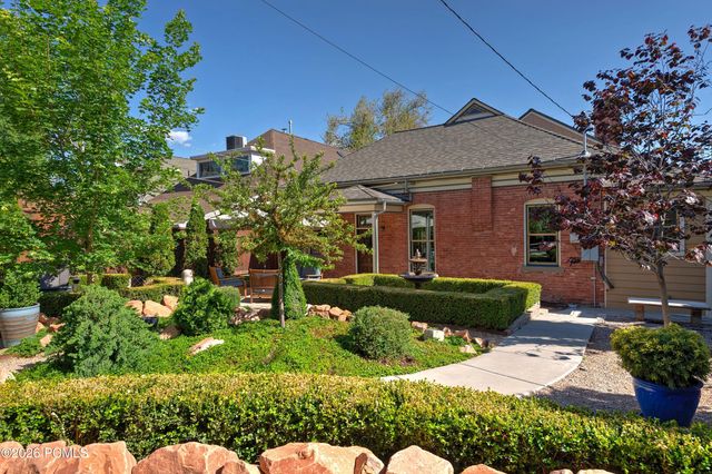 367 E 3rd Avenue, Salt Lake City, UT 84103