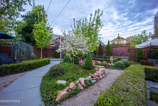 367 E 3rd Avenue, Salt Lake City, UT 84103