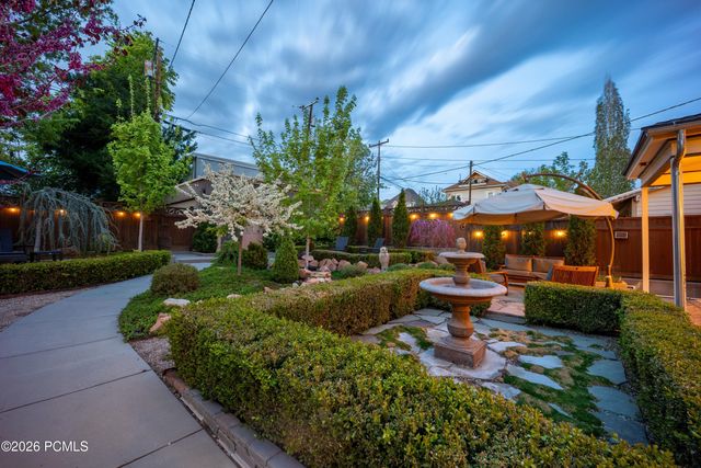 367 E 3rd Avenue, Salt Lake City, UT 84103