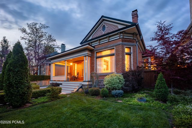 367 E 3rd Avenue, Salt Lake City, UT 84103