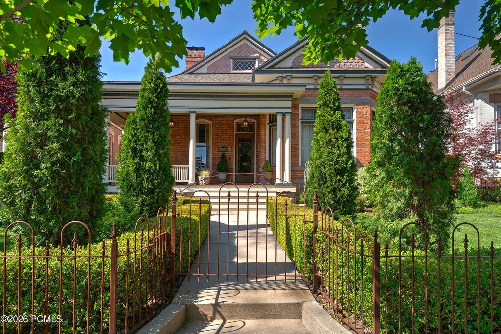 367 E 3rd Avenue, Salt Lake City, UT 84103