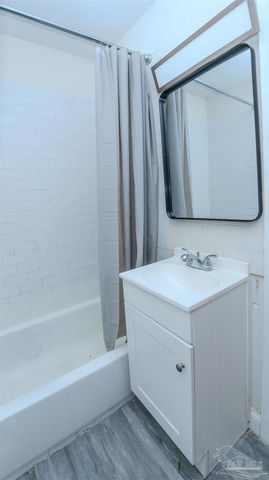 303 Chaseville St, Pensacola, FL 32507