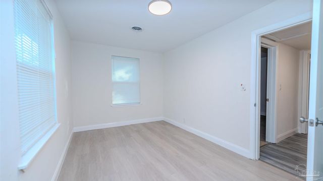 303 Chaseville St, Pensacola, FL 32507