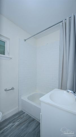 303 Chaseville St, Pensacola, FL 32507