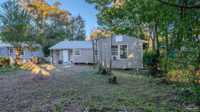 303 Chaseville St, Pensacola, FL 32507
