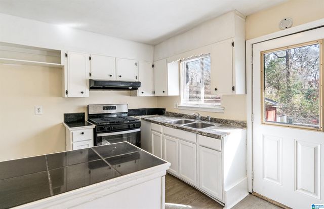 425 NW 14TH AVENUE, Birmingham, AL 35215