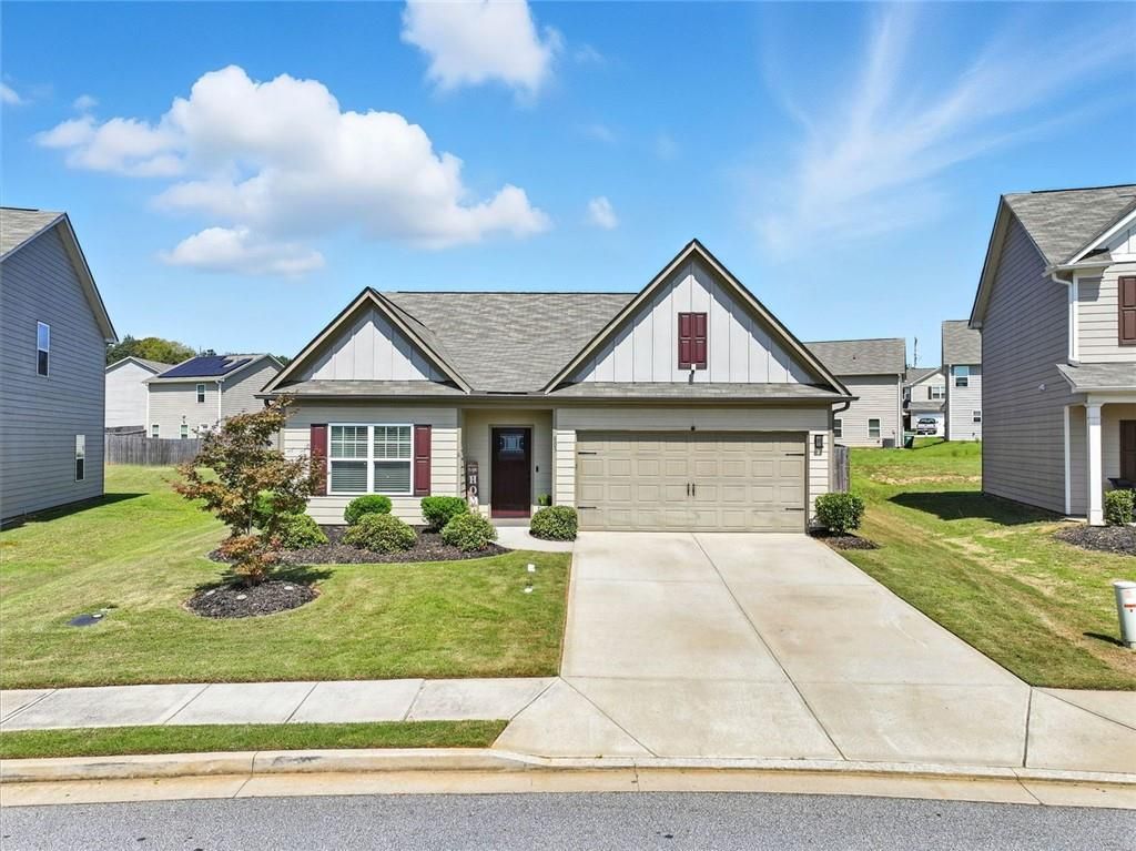 803 Walnut Creek Circle, Pendergrass, GA 30567