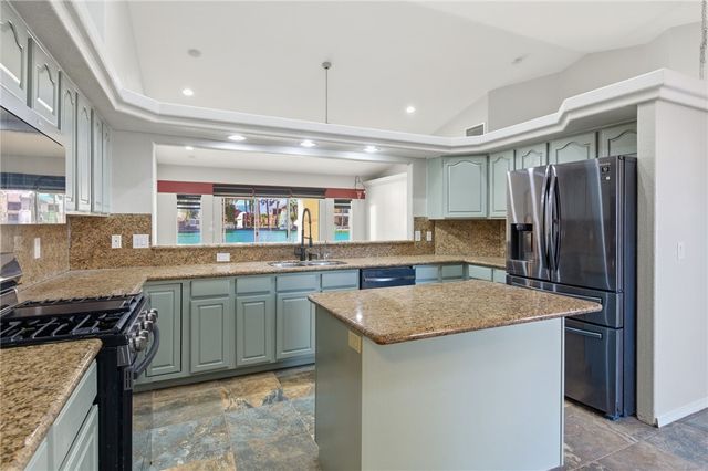 6119 S Los Lagos Place, Fort Mohave, AZ 86426