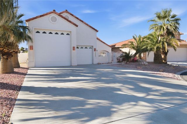 6119 S Los Lagos Place, Fort Mohave, AZ 86426