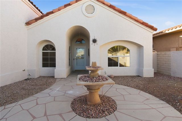 6119 S Los Lagos Place, Fort Mohave, AZ 86426