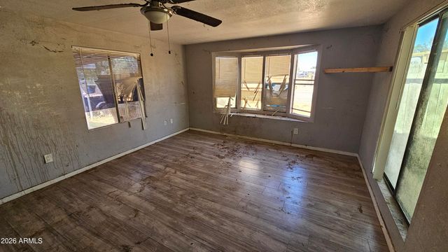 9113 E BUTTERNUT Avenue, Mesa, AZ 85208