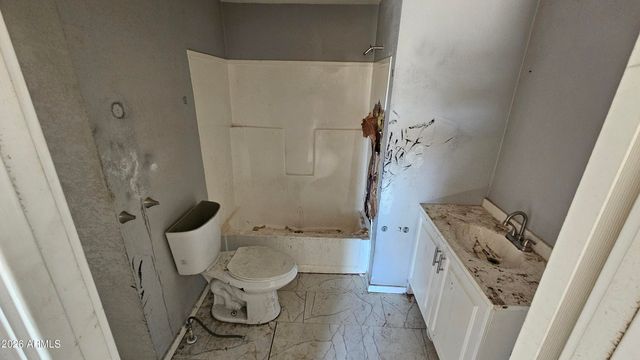 9113 E BUTTERNUT Avenue, Mesa, AZ 85208