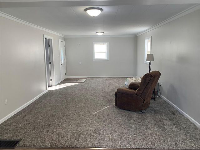 124 W 10th Street, Pittsburg, KS 66762